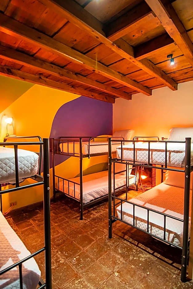 Yes Please! Hostel