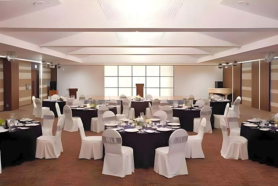 Hotel Hyundai by Lahan Ulsan