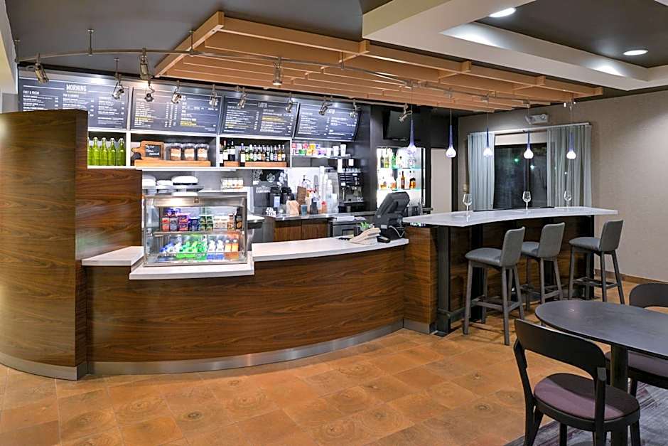 Courtyard by Marriott Charlotte Matthews