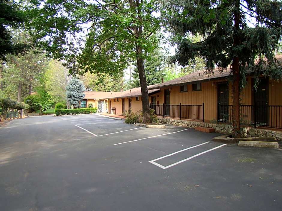 Ponderosa Gardens Motel
