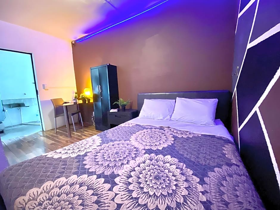 Roomies Hostel Condesa