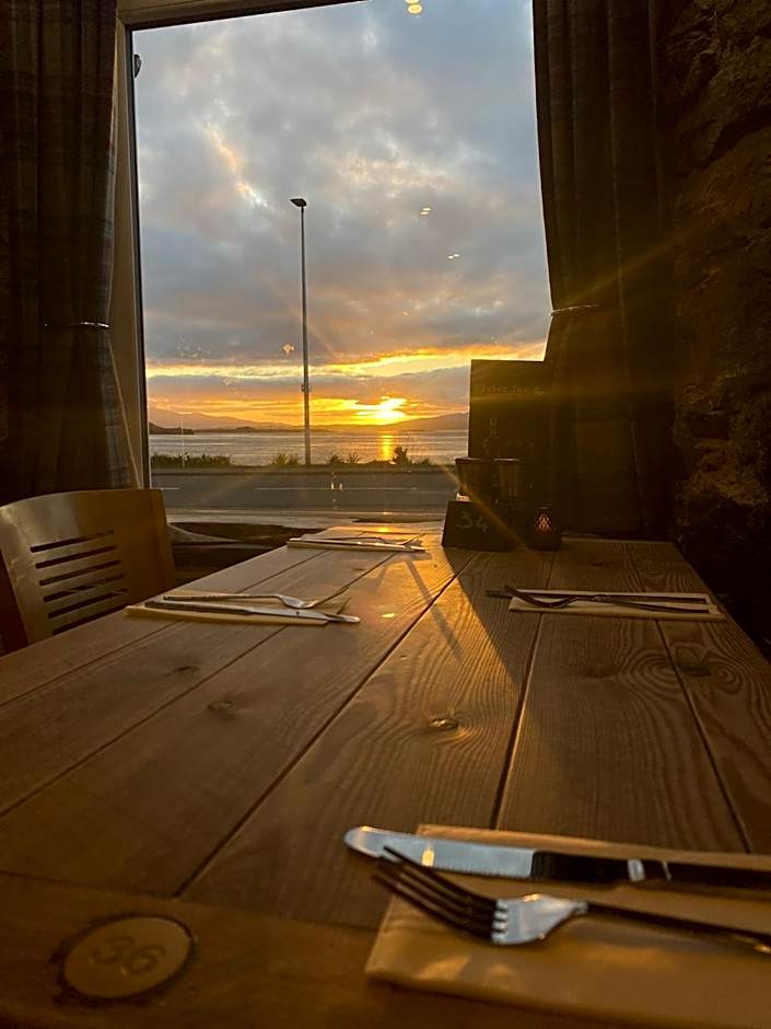 Oyster Inn Connel