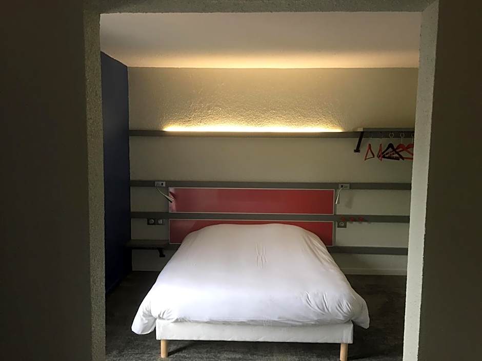 Kyriad direct Trappes