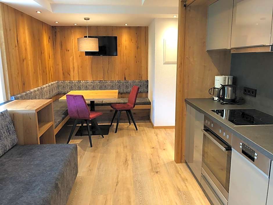 Hotel Garni Central - Zimmer - Studios - Apartments