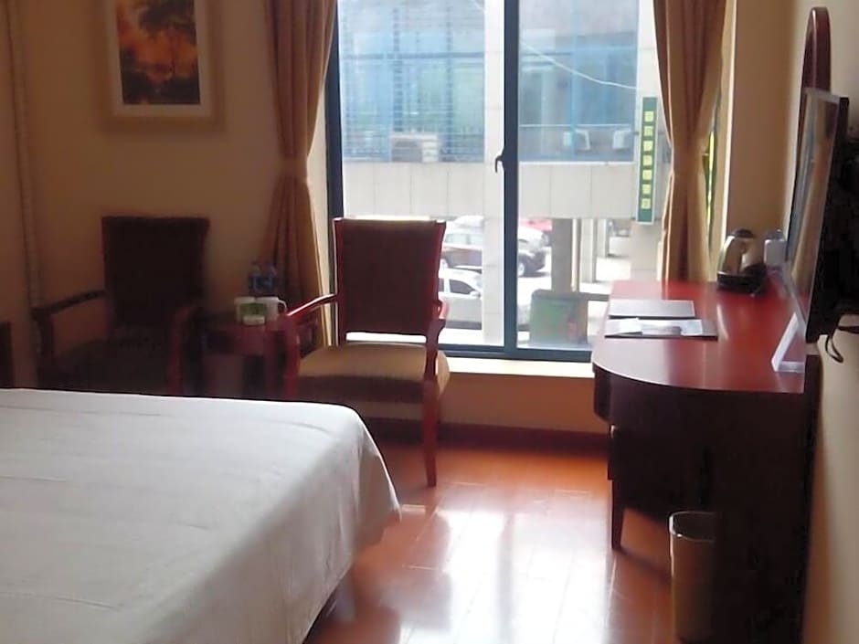 GreenTree Inn Jiaxing Zhapu jiulong Mountain Express Hotel