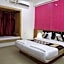 Hotel Marina Mahal