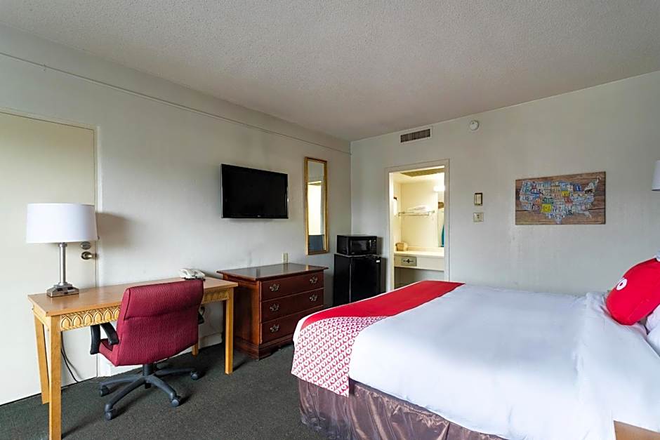 OYO Hotel Sumter SC Downtown