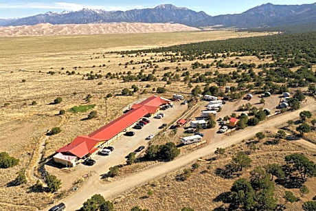 Great Sand Dunes Lodge