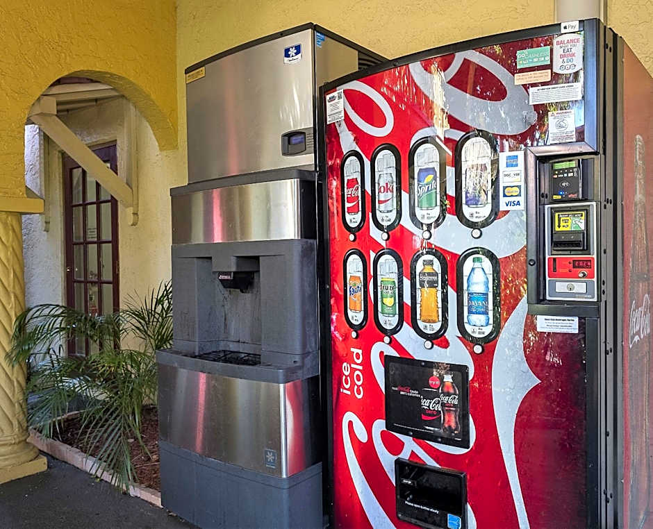 Red Roof Inn Tampa Bay - St. Petersburg