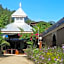 Boondee House