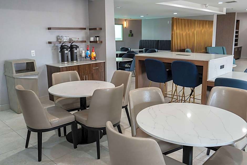 La Quinta Inn & Suites by Wyndham Dallas Mesquite