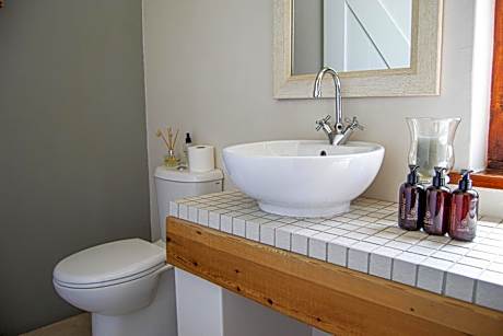 Queen Room with Bathroom