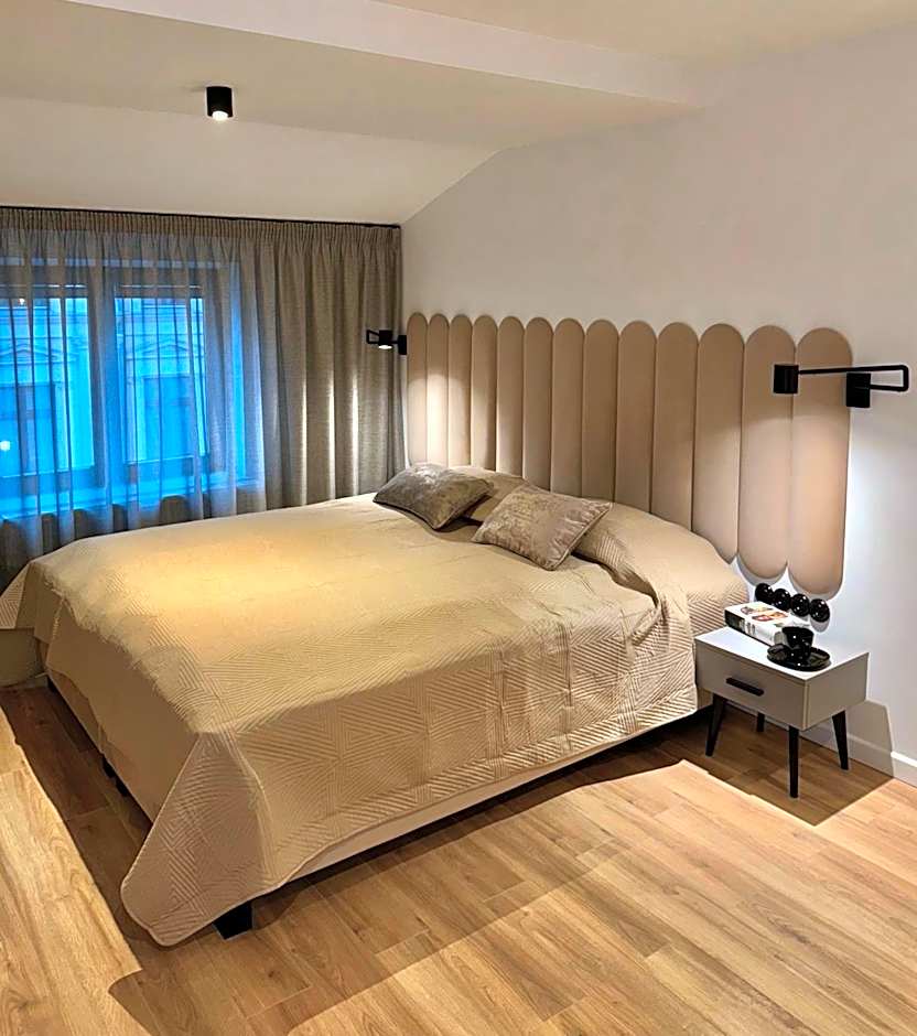 Home & Travel Apartments - AC - Parking - City Centre - Manufaktura - OFF Piotrkowska - EC1 - ATLAS Arena - Orientarium - Monopolis