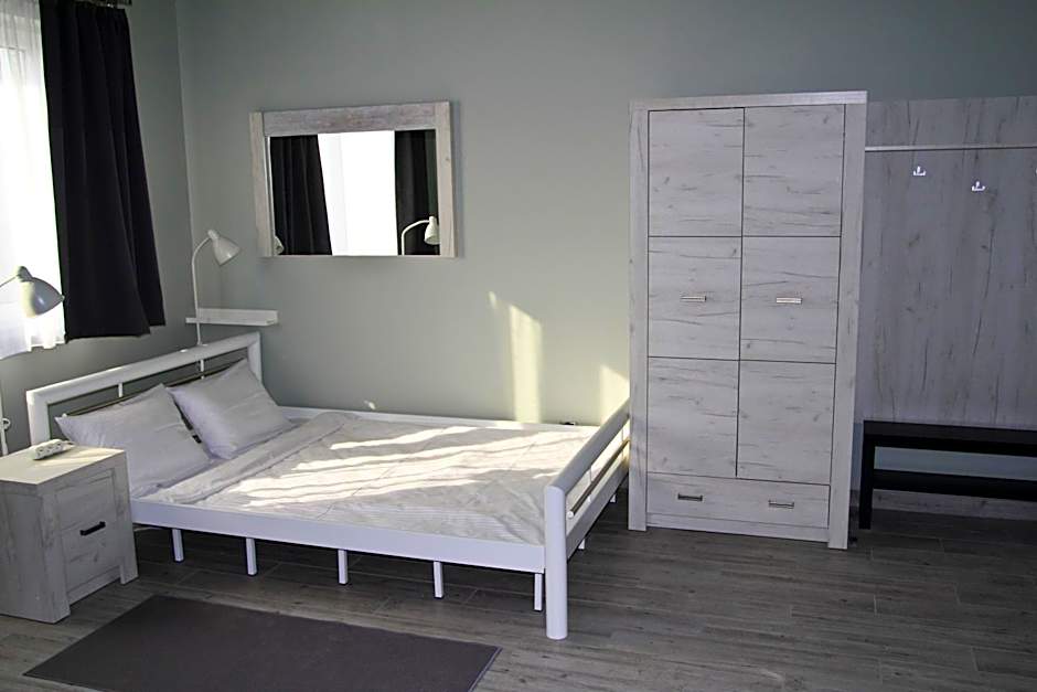 Motel Lunar