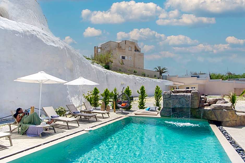 Santoterra Antigua Suites