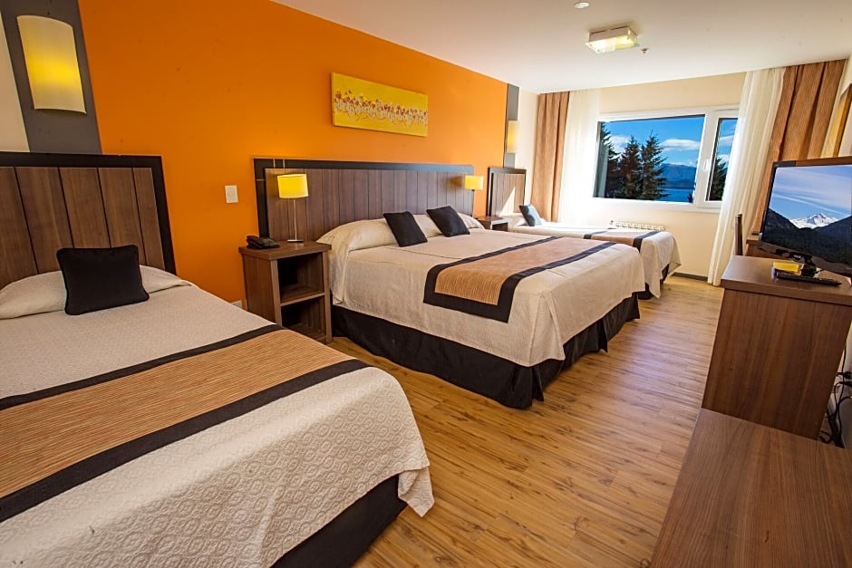 Huinid Pioneros Hotel