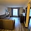 Copley Inn & Suites, Copley - Akron