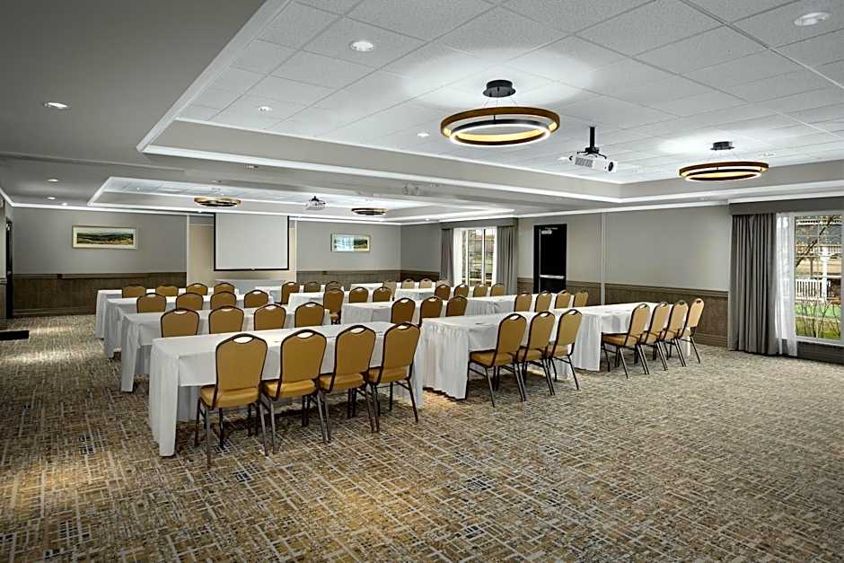 Homewood Suites by Hilton @ The Waterfront