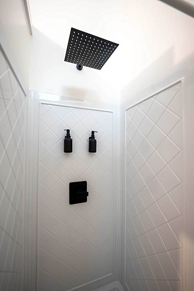 Howzit Hostels Hawaii