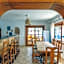 Pura Vida Surf House