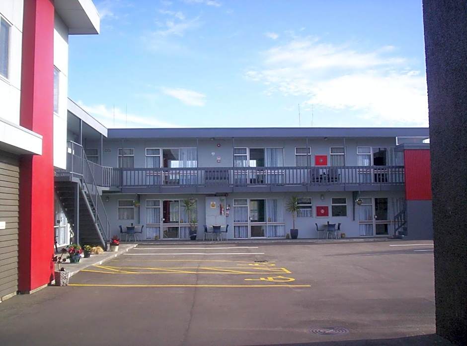 Broadway Motor Inn