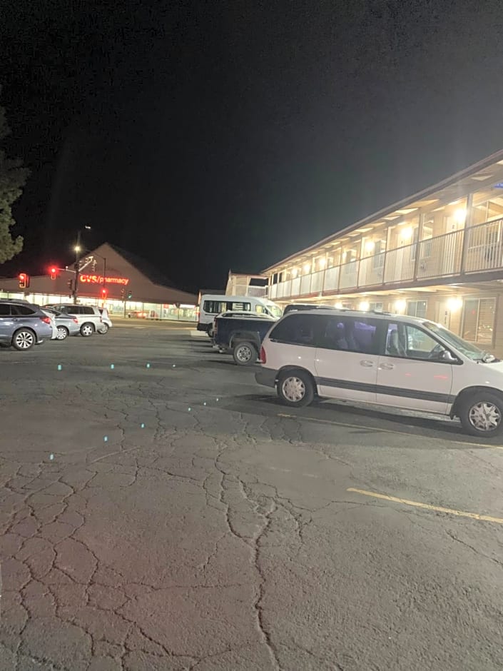 Beverly Lodge