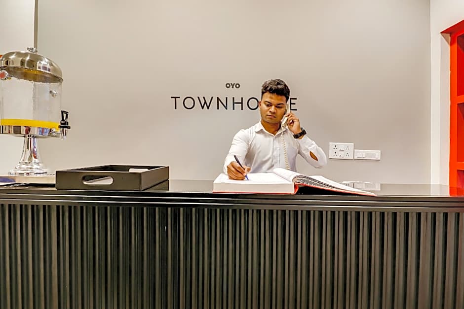 Hotel Woodlands – Nagpur, OH