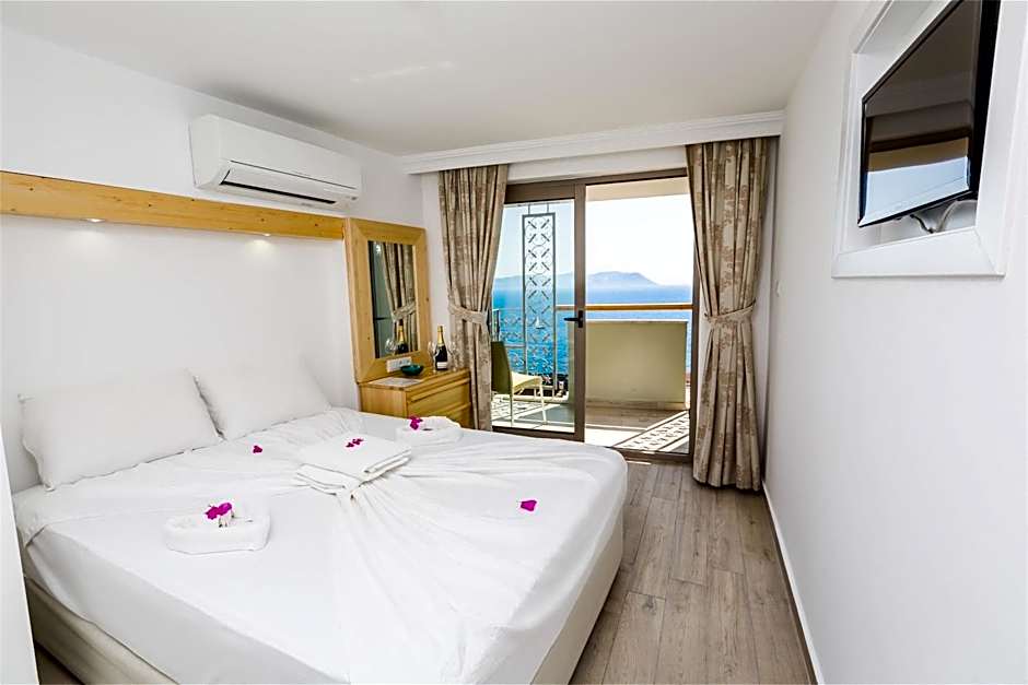 Defne Hotel
