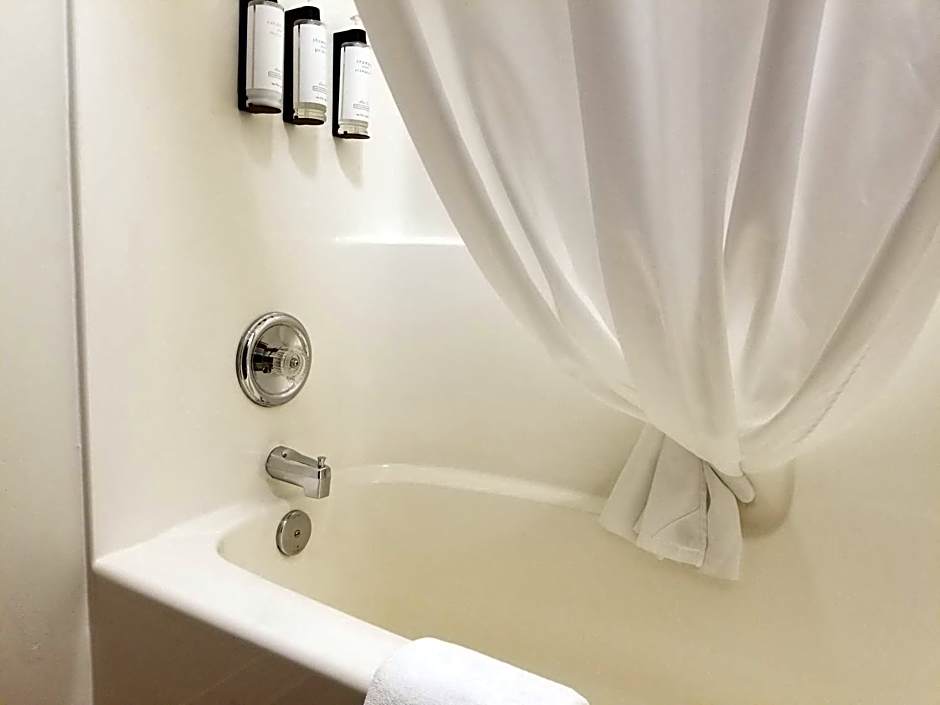 Joys Inn Innisfail, AB