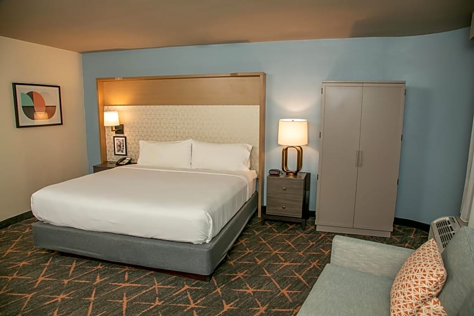 Holiday Inn New Orleans West Bank Tower By IHG