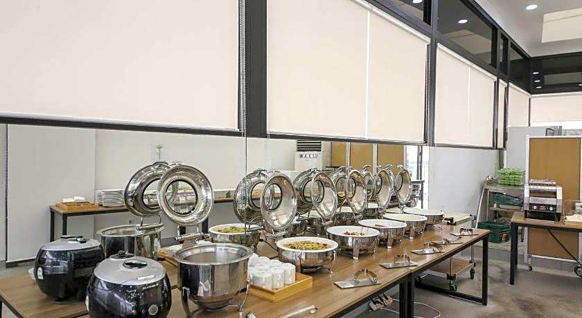 Benikea Cheonan Tourist Hotel