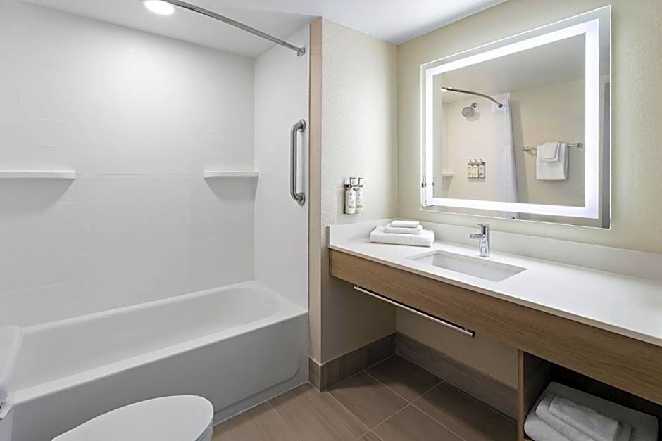 Holiday Inn Express Augusta Downtown By IHG