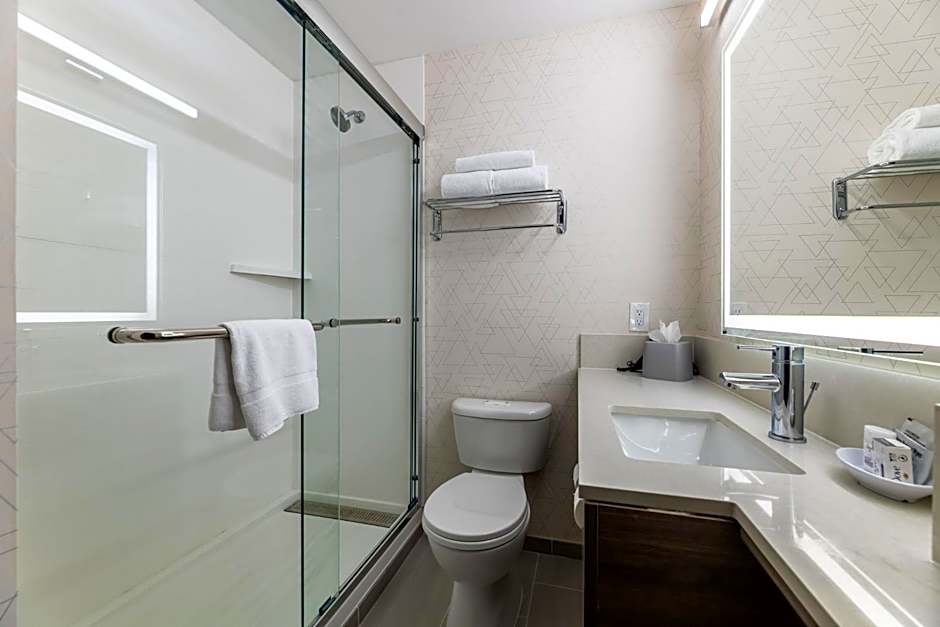 Holiday Inn Express Van Nuys By IHG