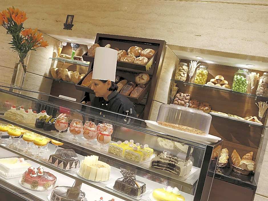 Grand Mercure Vadodara Surya Palace