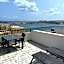 Grand Harbour Hotel