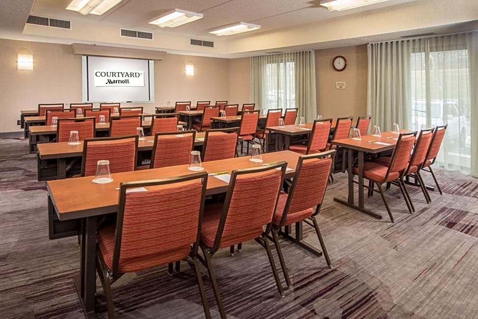 Courtyard By Marriott Baltimore BWI Airport