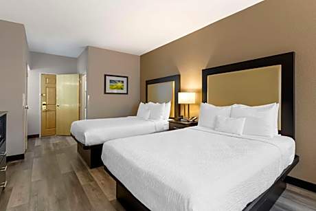 2 Queen Beds, Non-Smoking, High Speed Internet Access, Coffee Maker, Hairdryer, Iron And Ironing Boa