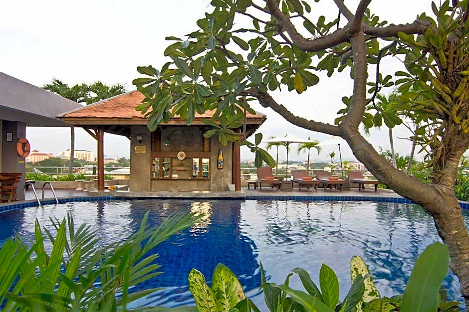 Sunshine Vista Hotel