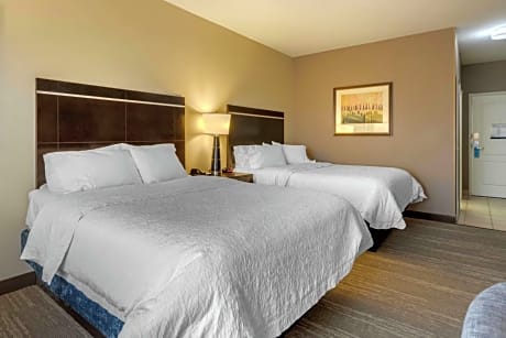 Room with Two Queen Beds - Non-Smoking