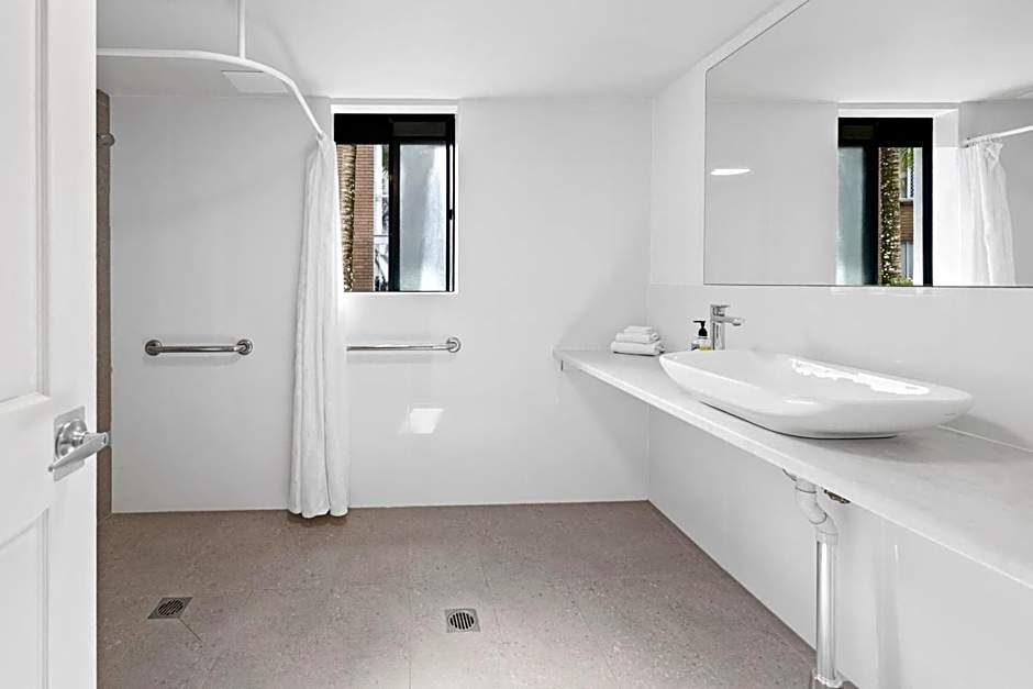 Belaire Place Motel Apartments