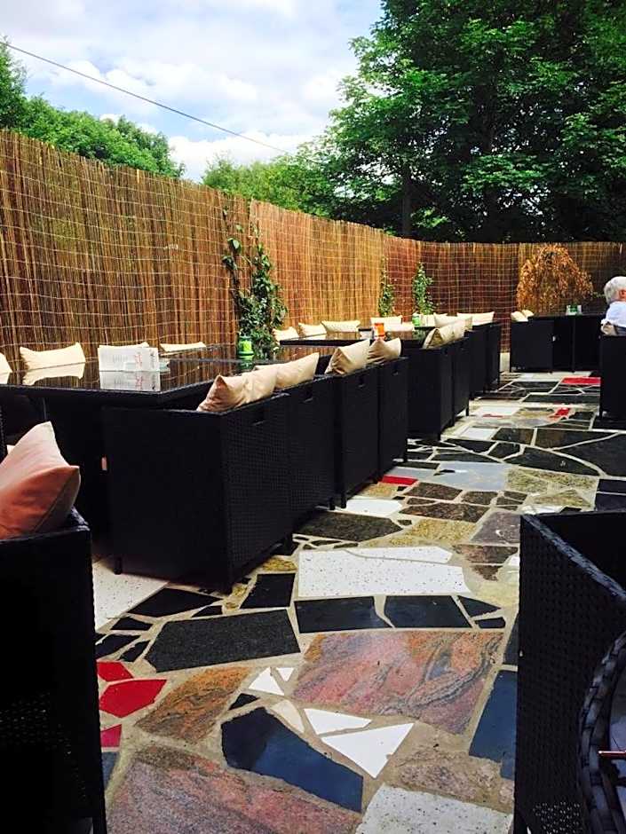 Michelangelos - Rooms, Restaurant & Bar