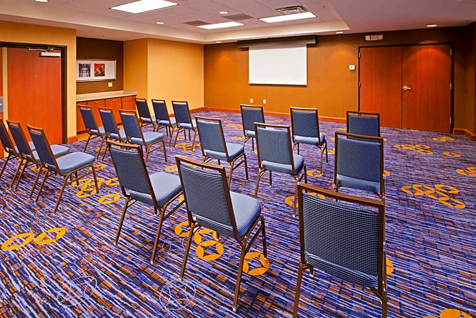 Courtyard by Marriott Louisville Northeast