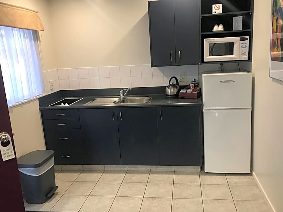 Claremonte Motor Lodge