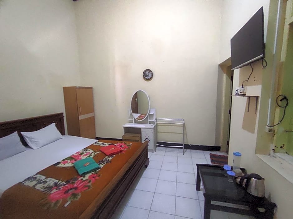 OYO 93048 Hotel Puri Mandiri
