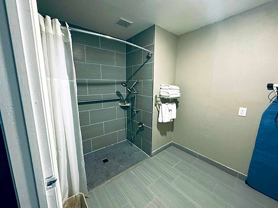 SureStay by Best Western Fresno Central