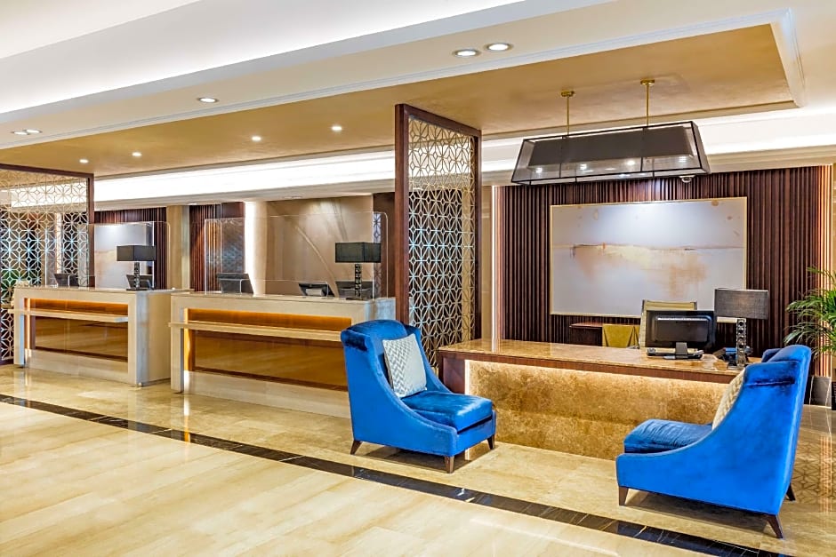 The Diplomat Radisson Blu Hotel Residence & Spa