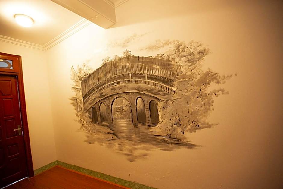 Canh Dieu Mountain Hotel