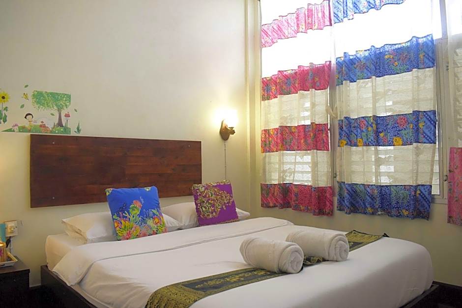 Thaweesuk Heritage Homestay