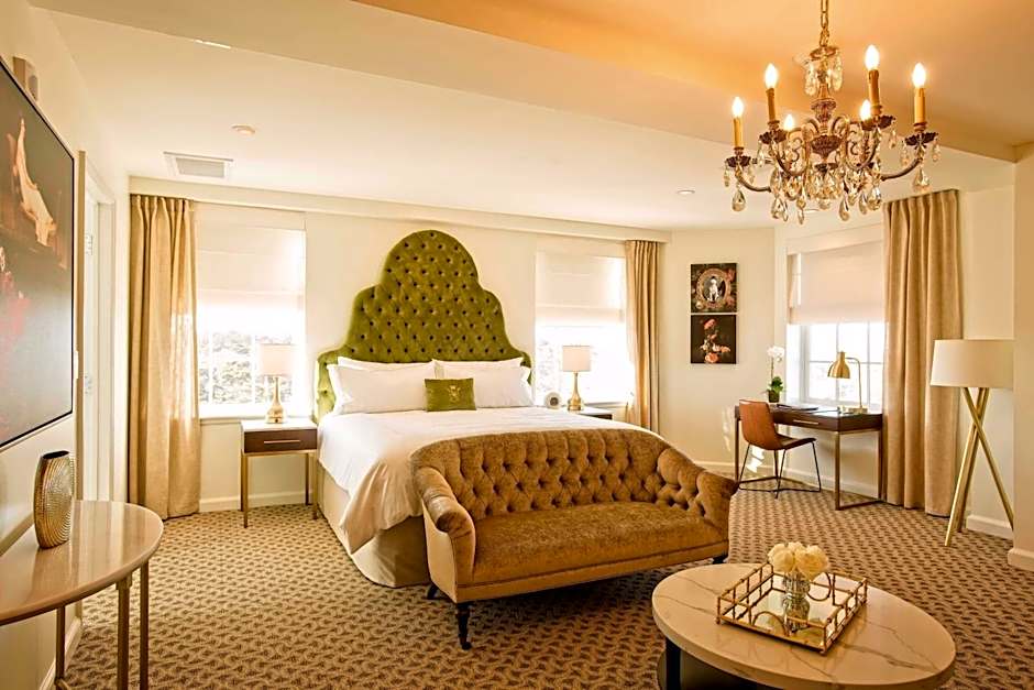 The Historic Cavalier Hotel and Beach Club, Autograph Collection 