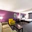 La Quinta Inn & Suites by Wyndham San Antonio Downtown